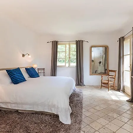 Villa Sleeps 8 Pool Air Con Wifi Palavese