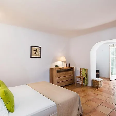 Sleeps 8 Pool Air Con Wifi Villa