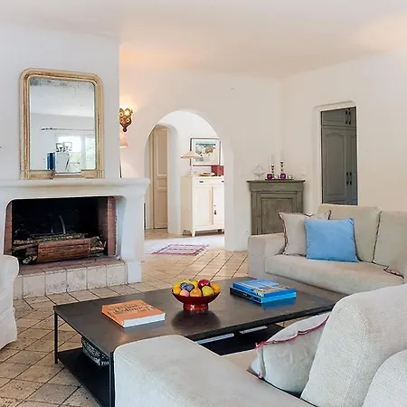 Sleeps 8 Pool Air Con Wifi *